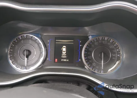 2017 Chrysler 200 Limited Platinum z USA, uszkodzony, nr VIN 1C3CCCAB8HN506497